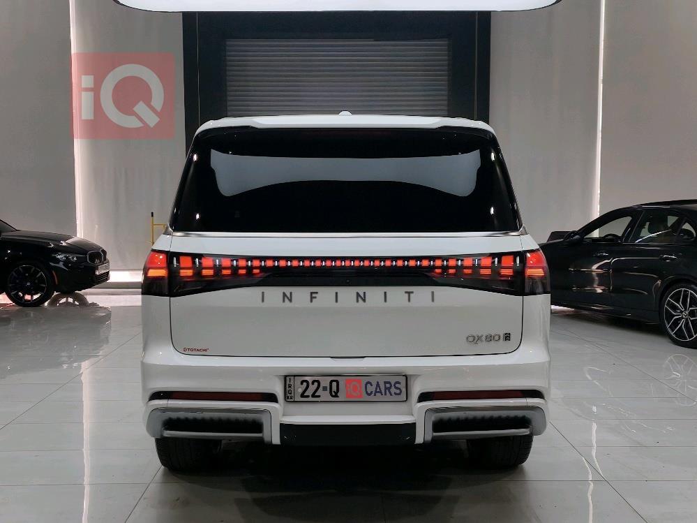 إنفينيتي QX80